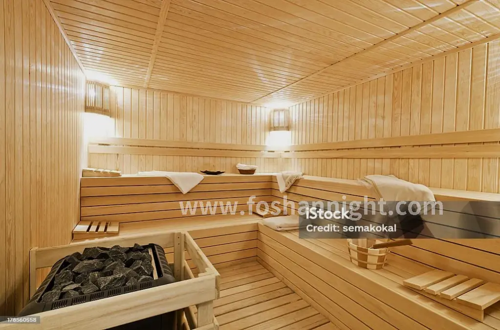 技师在进行按摩